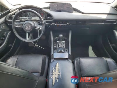 Zdjęcie 8 z 12 samochodu: 2021 MAZDA 3 PREMIUM VIN:JM1BPADL9M1318536 - miniatura
