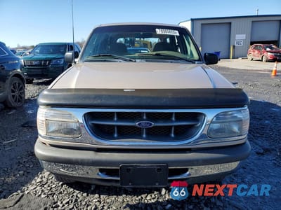 Piąte zdjęcie samochodu w środku: 1998 FORD EXPLORER VIN:1FMZU34X8WZA98229 - miniatura