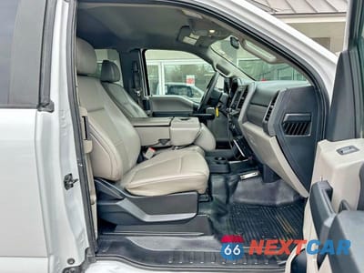 Piąte zdjęcie samochodu w środku: 2018 FORD F250 SUPER DUTY VIN:1FT7X2B64JEB92311 - miniatura