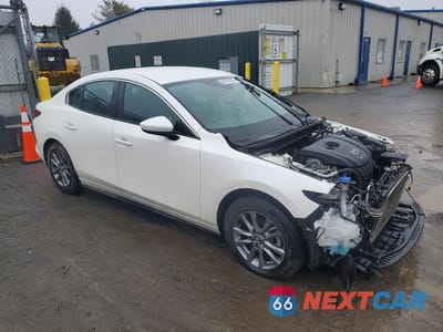 Czwarte zdjęcie samochodu z boku: 2022 MAZDA 3 VIN:3MZBPAAL0NM307236 - miniatura