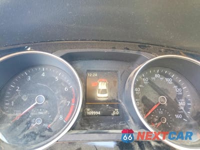 Zdjęcie 9 z 13 samochodu: 2017 VOLKSWAGEN GLI VIN:3VW4T7AJ6HM286192 - miniatura