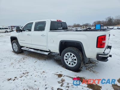 Drugie zdjęcie samochodu z przodu: 2019 GMC SIERRA K2500 DENALI VIN:1GT12SEY6KF144192 - miniatura