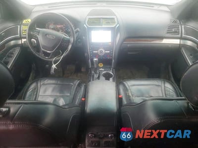 Zdjęcie 8 z 13 samochodu: 2017 FORD EXPLORER PLATINUM VIN:1FM5K8HT5HGA72436 - miniatura