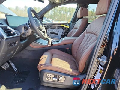 Zdjęcie 7 z 12 samochodu: 2026 BMW X7 XDRIVE40I VIN:5UX23EM00T9270352 - miniatura
