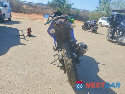 Czwarte zdjęcie samochodu z boku: 2009 KAWASAKI EX250 J VIN:JKAEXMJ199DA43285 - miniatura