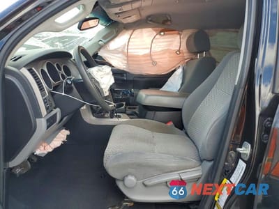 Zdjęcie 7 z 11 samochodu: 2012 TOYOTA TUNDRA GRADE VIN:5TFEM5F13CX037563 - miniatura