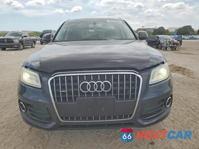 Piąte zdjęcie samochodu w środku: 2014 AUDI Q5 PREMIUM PLUS VIN:WA1LFAFP3EA055754 - miniatura