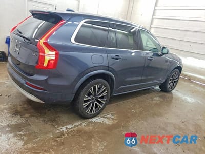 Trzecie zdjęcie samochodu z tyłu: 2022 VOLVO XC90 T6 MOMENTUM VIN:YV4A22PK3N1840578 - miniatura