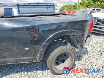 Zdjęcie 9 z 10 samochodu: 2018 RAM 3500 SLT VIN:3C63RRHL6JG401224 - miniatura