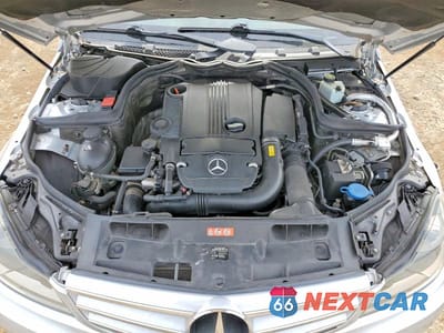 Zdjęcie 11 z 11 samochodu: 2012 MERCEDES-BENZ C 250 VIN:WDDGF4HB2CR191064 - miniatura
