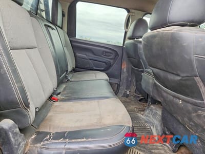 Zdjęcie 10 z 11 samochodu: 2016 NISSAN TITAN XD S VIN:1N6AA1F34GN510595 - miniatura