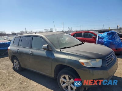 Czwarte zdjęcie samochodu z boku: 2008 TOYOTA HIGHLANDER BASE VIN:JTEDS41A582010836 - miniatura