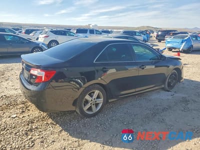 Trzecie zdjęcie samochodu z tyłu: 2014 TOYOTA CAMRY SE VIN:4T1BF1FK8EU361459 - miniatura