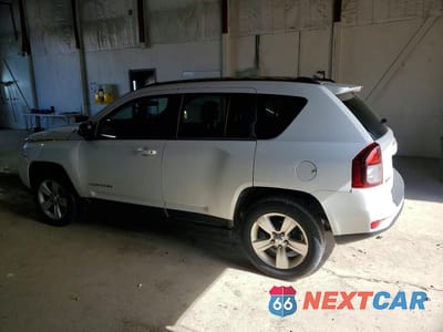Drugie zdjęcie samochodu z przodu: 2014 JEEP COMPASS SPORT VIN:1C4NJDBB8ED538552 - miniatura