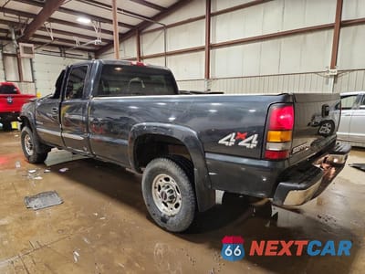 Drugie zdjęcie samochodu z przodu: 2004 GMC SIERRA K2500 HEAVY DUTY VIN:1GTHK29U74E271113 - miniatura