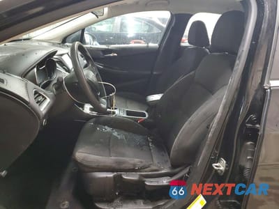 Zdjęcie 7 z 12 samochodu: 2018 CHEVROLET CRUZE LT VIN:1G1BE5SM4J7213395 - miniatura