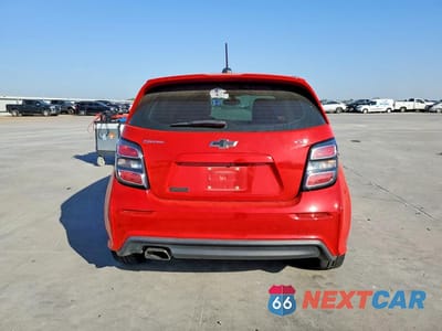 Zdjęcie 6 z 12 samochodu: 2020 CHEVROLET SONIC LT VIN:1G1JD6SB0L4106559 - miniatura