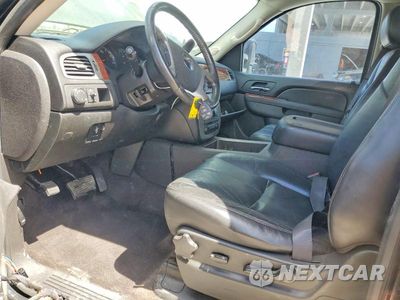 Zdjęcie 7 z 14 samochodu: 2011 GMC YUKON XL C1500 SLT VIN:1GKS1KE0XBR116092 - miniatura