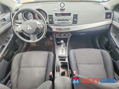 Zdjęcie 8 z 11 samochodu: 2008 MITSUBISHI LANCER VIN:JA3AU26U18U041433 - miniatura