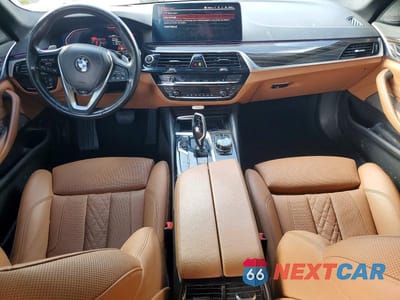 Zdjęcie 8 z 11 samochodu: 2022 BMW 530 I VIN:WBA53BH00NWX41747 - miniatura
