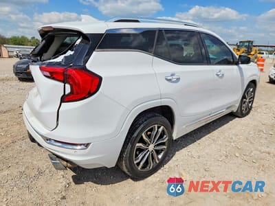 Trzecie zdjęcie samochodu z tyłu: 2019 GMC TERRAIN DENALI VIN:3GKALSEX9KL196219 - miniatura