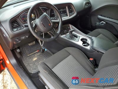 Zdjęcie 8 z 13 samochodu: 2023 DODGE CHALLENGER SXT VIN:2C3CDZAG1PH602188 - miniatura