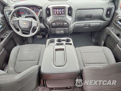 Zdjęcie 8 z 13 samochodu: 2021 CHEVROLET SILVERADO K1500 CUSTOM VIN:3GCPYBEHXMG188075 - miniatura