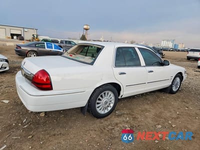 Trzecie zdjęcie samochodu z tyłu: 2011 MERCURY GRAND MARQUIS LS VIN:2MEBM7FV8BX600079 - miniatura