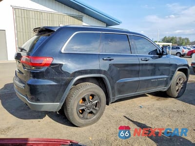 Trzecie zdjęcie samochodu z tyłu: 2017 JEEP GRAND CHEROKEE LAREDO VIN:1C4RJFAG4HC837105 - miniatura