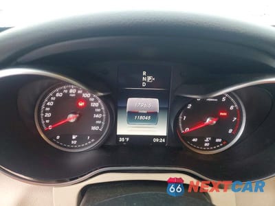 Zdjęcie 9 z 12 samochodu: 2015 MERCEDES-BENZ C 300 4MATIC VIN:55SWF4KB0FU070699 - miniatura