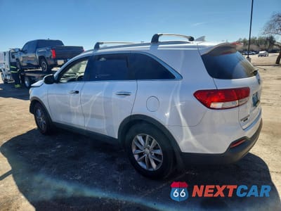 Drugie zdjęcie samochodu z przodu: 2018 KIA SORENTO LX VIN:5XYPG4A31JG422977 - miniatura