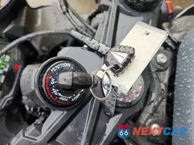 Zdjęcie 8 z 9 samochodu: 2025 KAWASAKI ZX636 K VIN:JKBZXJJ17SA029756 - miniatura