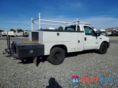 Trzecie zdjęcie samochodu z tyłu: 2006 FORD F350 SUPER DUTY VIN:1FDWF36P36EA66726 - miniatura