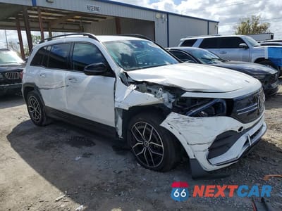 Czwarte zdjęcie samochodu z boku: 2023 MERCEDES-BENZ EQB 300 4MATIC VIN:W1N9M0KB8PN052623 - miniatura