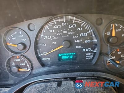 Zdjęcie 8 z 10 samochodu: 2004 CHEV EXPRESS G3500 VIN:1GCHG39U841246445 - miniatura