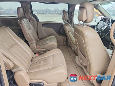 Zdjęcie 11 z 12 samochodu: 2014 CHRYSLER TOWN & COUNTRY TOURING VIN:2C4RC1BGXER396000 - miniatura