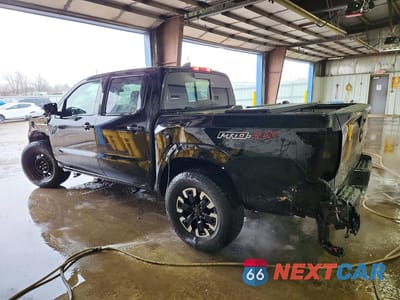 Drugie zdjęcie samochodu z przodu: 2023 NISSAN FRONTIER PRO-4X VIN:1N6ED1EK4PN621911 - miniatura