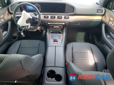 Zdjęcie 8 z 13 samochodu: 2025 MERCEDES-BENZ GLS 450 4MATIC VIN:4JGFF5KE1SB451312 - miniatura