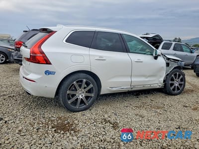 Trzecie zdjęcie samochodu z tyłu: 2021 VOLVO XC60 T8 RECHARGE INSCRIPTION VIN:YV4BR0DL9M1828757 - miniatura