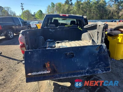 Zdjęcie 6 z 12 samochodu: 2006 CHEVROLET SILVERADO K1500 VIN:2GCEK13VX61257645 - miniatura