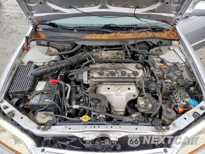 Zdjęcie 11 z 12 samochodu: 2002 HONDA ACCORD EX VIN:1HGCG56622A142303 - miniatura
