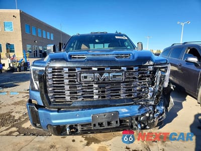 Piąte zdjęcie samochodu w środku: 2026 GMC SIERRA K2500 DENALI ULTIMATE VIN:1GT4UXEY7TF106136 - miniatura