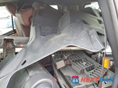 Zdjęcie 13 z 14 samochodu: 2026 TOYOTA LAND CRUISER BASE VIN:JTEABFAJ8TK054787 - miniatura