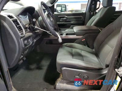 Zdjęcie 7 z 13 samochodu: 2023 RAM 1500 BIG HORN VIN:1C6RRFFG5PN526472 - miniatura