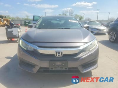 Piąte zdjęcie samochodu w środku: 2016 HONDA CIVIC EX VIN:19XFC2F71GE085336 - miniatura