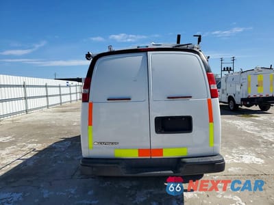 Zdjęcie 6 z 13 samochodu: 2019 CHEVROLET EXPRESS 2500 CARGO UTILITY / SERVICE VAN VIN:1GCWGAFP1K1228196 - miniatura