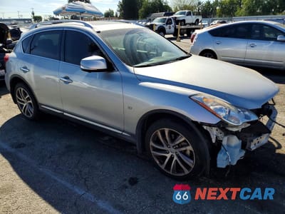 Czwarte zdjęcie samochodu z boku: 2016 INFINITI QX50 BASE VIN:JN1BJ0RP8GM233801 - miniatura