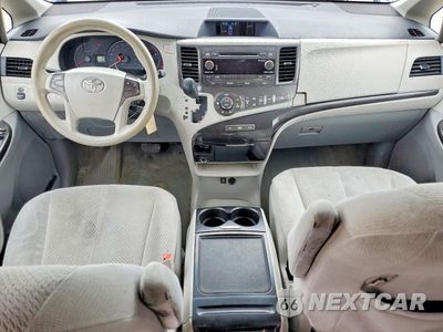 Zdjęcie 8 z 13 samochodu: 2014 TOYOTA SIENNA LE 8-PASSENGER VIN:5TDKK3DC3ES474800 - miniatura