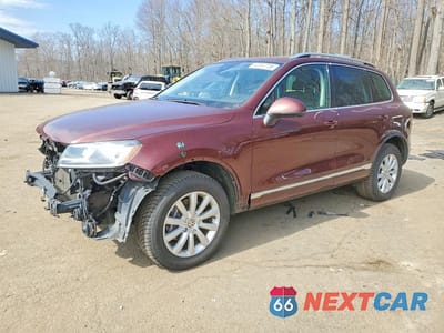 2017 VOLKSWAGEN TOUAREG EXECUTIVE WVGGF7BP0HD006204 - główne zdjęcie licytacji z USA - miniatura