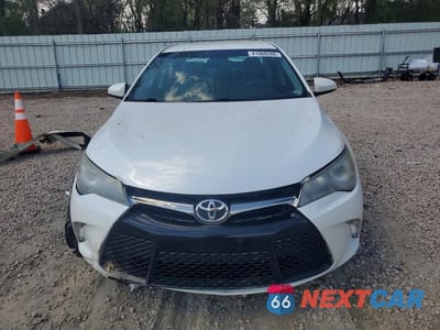 Piąte zdjęcie samochodu w środku: 2017 TOYOTA CAMRY SE VIN:4T1BF1FK8HU441719 - miniatura